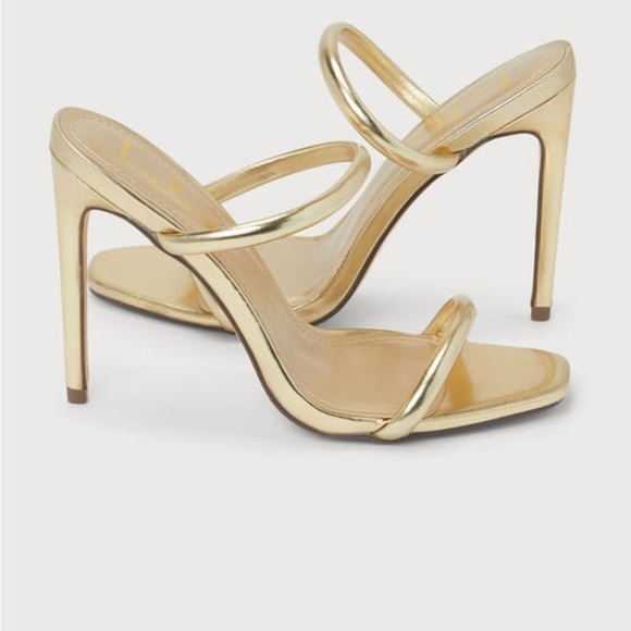 Gold heels - Picture 1 of 3